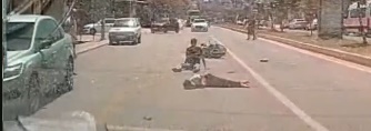 Şanlıurfa'da Feci Kaza: Motosikletteki 2 Kişi Havaya Savruldu