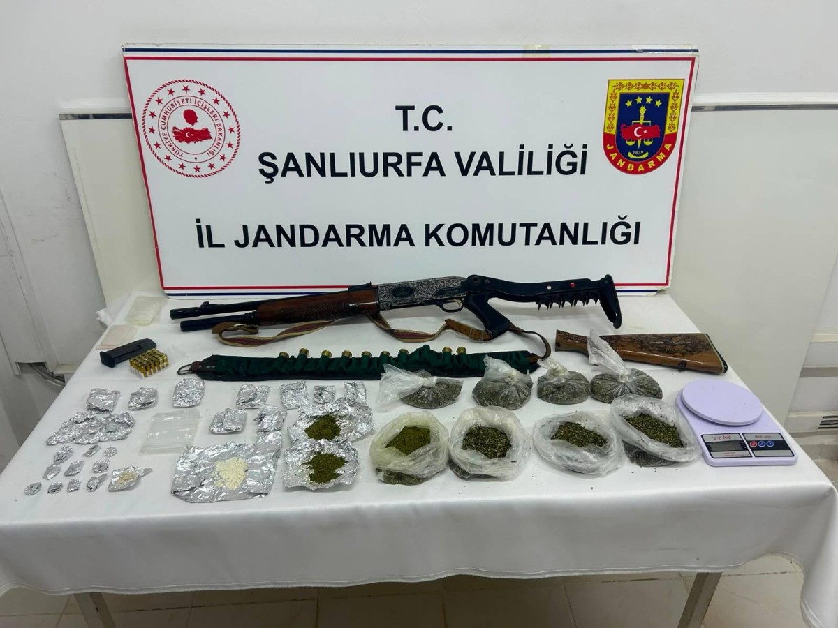 Suruç'ta Uyuşturucu Operasyonu: Esrar, Eroin ve Silah Ele Geçirildi
