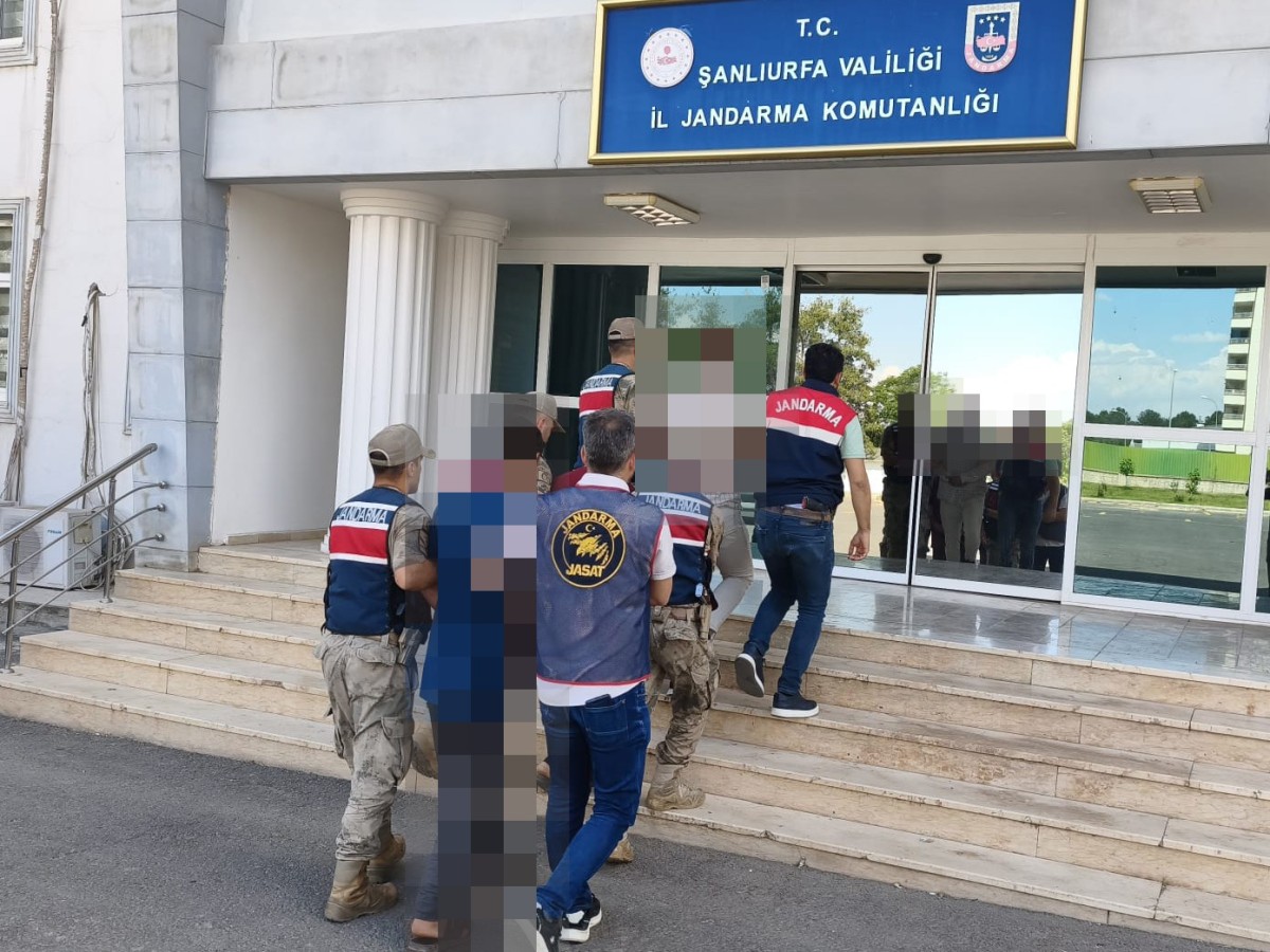 Şanlıurfa'da Göçmen Kaçakçılarına Jandarma Darbesi: 32 Organizatör Hakkında İşlem