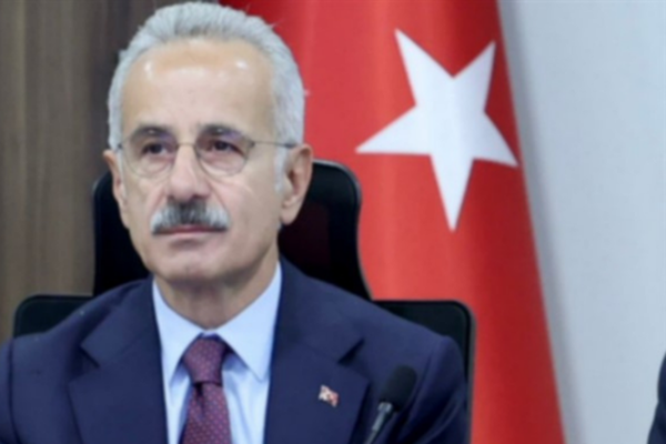 Uraloğlu: Ankara-İzmir YHT Hattı'nda çalışmalar sürüyor