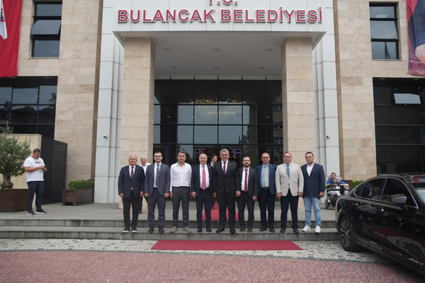 Zafer Partisi Genel Başkanı Özdağ, Bulancak Belediyesi'ni ziyaret etti