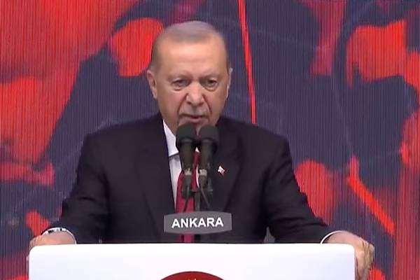 Erdoğan: Bize ömür biçenlere sesleniyorum , insan bir kere ölür ama adam gibi ölür