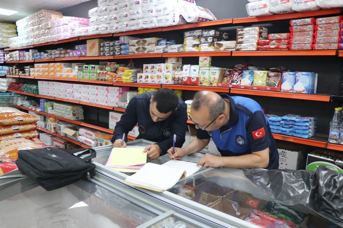 Etiket Oyunu Zabıta Denetimine Takıldı