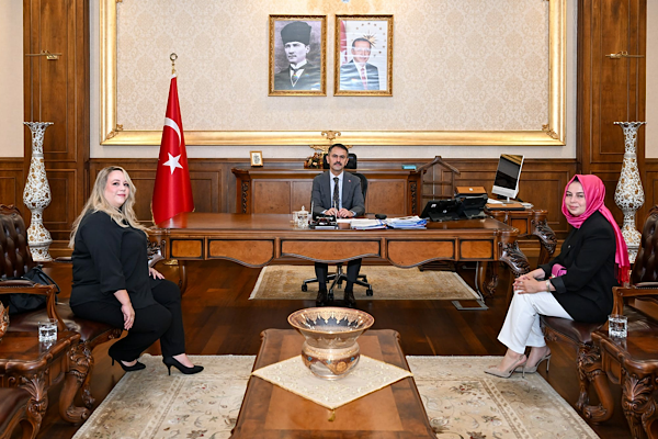 Türkiye İyilik Kulübü Platformu'ndan Vali Aktaş'a ziyaret