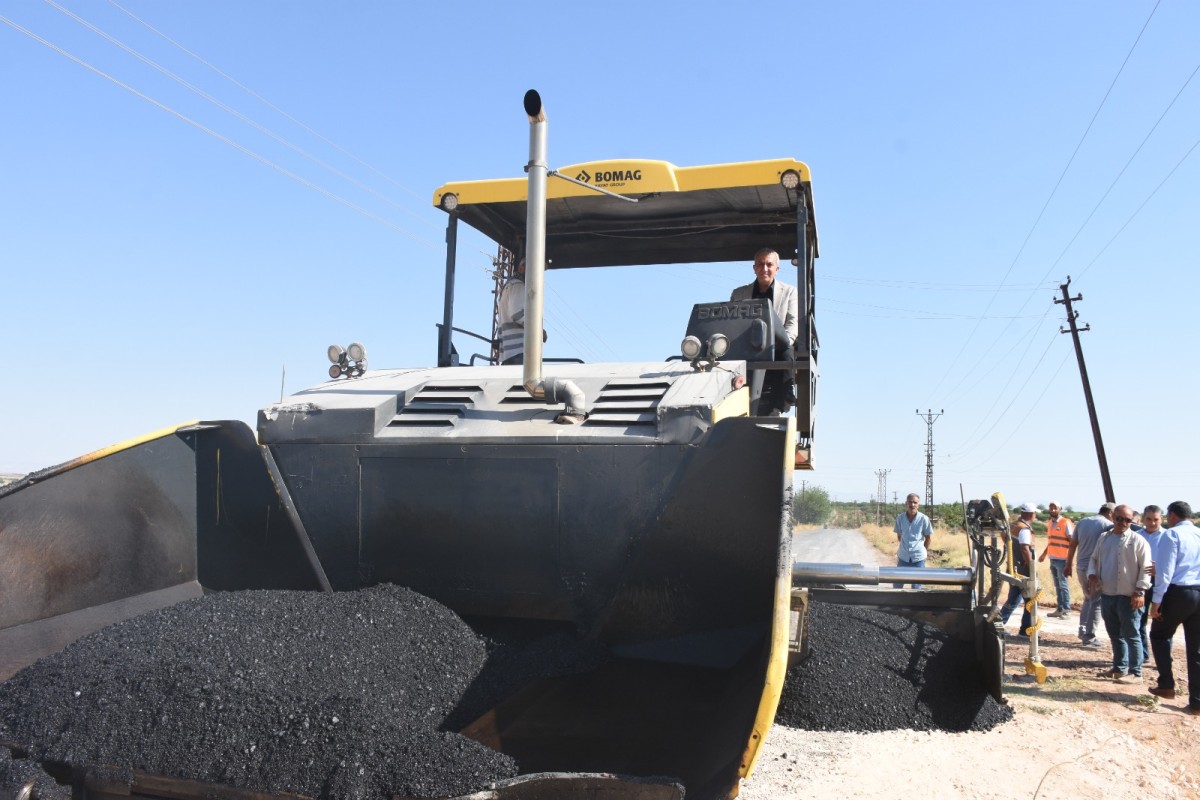 SÖZ VERDİK, BAŞLADIK: HİLVAN'DA BÜYÜK YOL ÇALIŞMASI