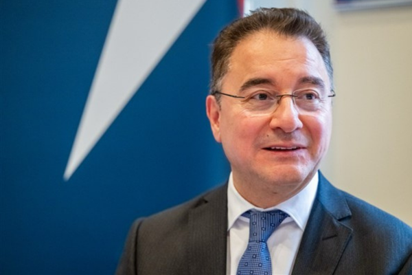 Babacan: Biz ülkenin başına geçmeye talibiz, ekonominin başı diye bir şey yok artık