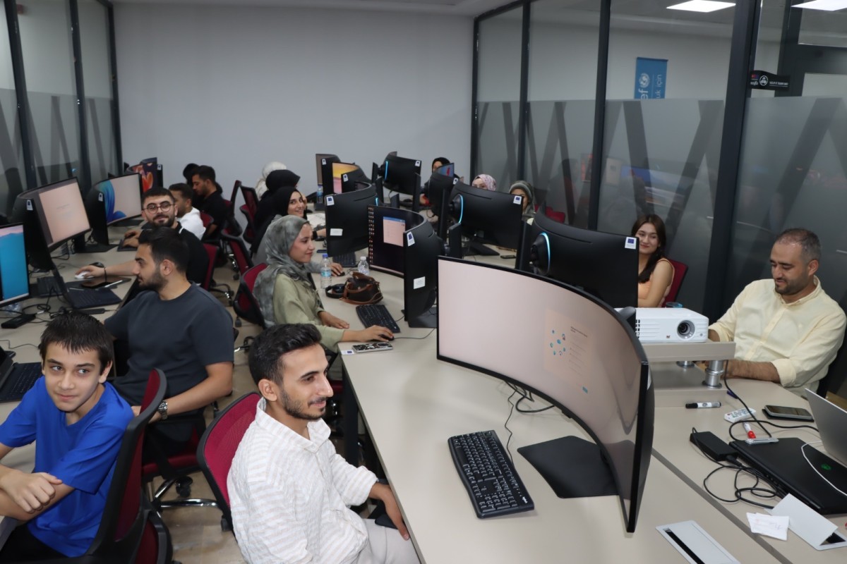 BÜYÜKŞEHİR BELEDİYESİ'NDEN ÜCRETSİZ TEKNOLOJİ EĞİTİMİ FIRSATI