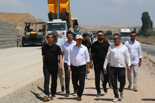 Diyarbakır-Batman Yolu Diktepe Geçişi Projesi'nde çalışmalar incelendi