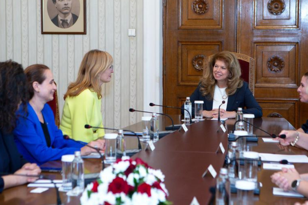 Yotova, AB Komiseri Zaharieva ile Avrupa'nın rekabet gücünü görüştü