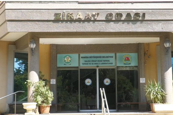 Manisa'da üreticiye bilimsel destek: 395 analizle doğru tarıma rehberlik
