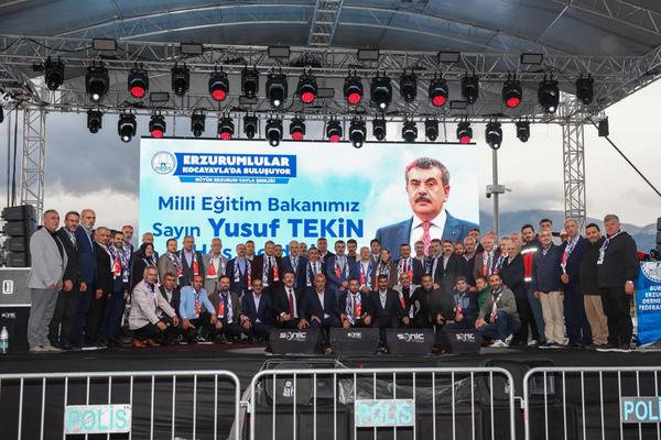 Başkan Vekili Biba,&Prime;Büyük Erzurum Yayla Şenliği&Prime;ne katıldı