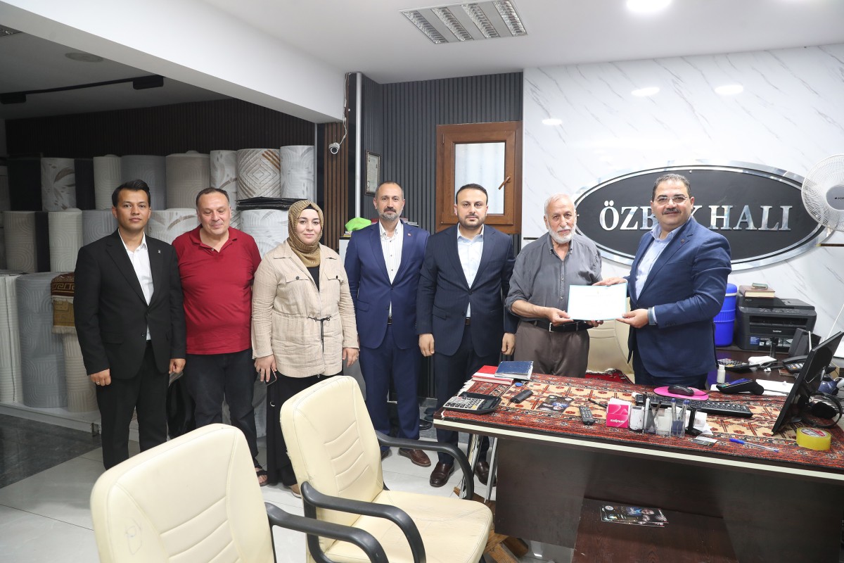Başkan Canpolat Teşkilatla Buluştu, Esnafı Ziyaret Etti