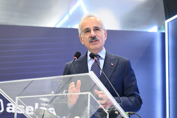 Uraloğlu: Sakarya'ya 24 yılda 250,6 milyar liralık ulaşım ve iletişim yatırımı yapıldı