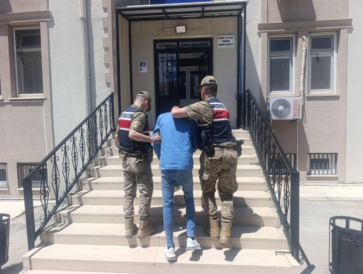 Karaköprü'de Yağma Suçundan Aranan Hükümlü Yakalandı