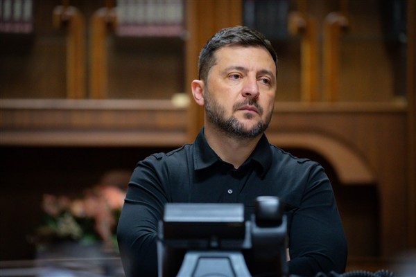 Zelenski: Ukrayna, Rusya’daki askeri ve enerji hedeflerini vurdu