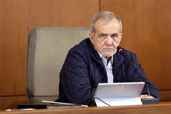 Pezeşkiyan: İran'ın geleceği İran halkı tarafından belirlenecektir