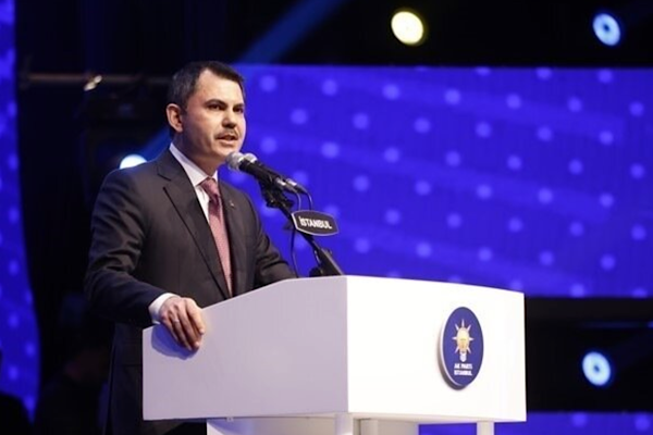 Bakan Kurum, Kahramanmaraş Kapalıçarşı esnafını ziyaret etti