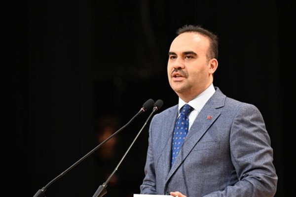 Bakan Kacır, Giresun'da temaslarda bulundu