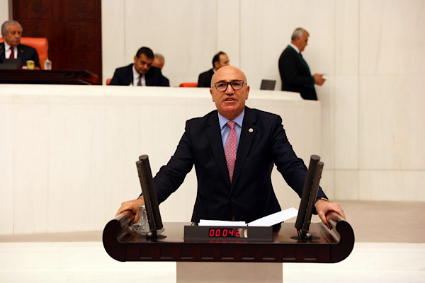 Tanal: Belediye başkanı transfer edilir, ama seçmen transfer olmaz