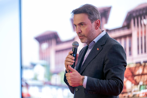 Bayraktar: Hürmüz Boğazı'na güçlü alternatif güzergah oluşturalım istiyoruz