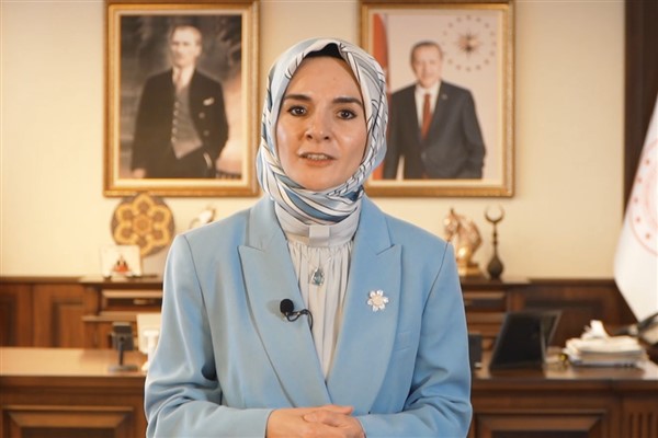 Bakan Göktaş: Şehit aileleri ve gazilerin hassasiyetleri kanun teklifinde gözetildi