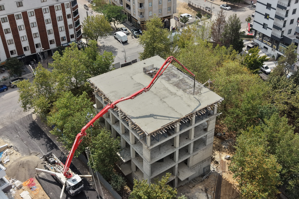 Çayırova’da Bilgi Evi ve Aile Sağlığı Merkezi Projesi'nde betonarme inşaat tamamlandı