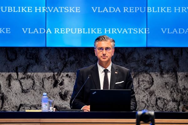 Hırvatistan Başbakanı Plenkovic, 311. Sinj Alka’sına katıldı