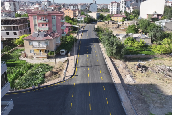 Niğde'de asfalt çalışmaları sürüyor