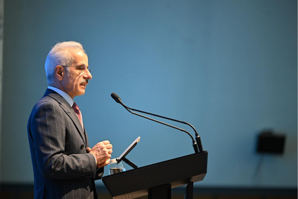 Uraloğlu: Kalkınma Yolu hayata geçtiğinde Hürmüz Boğazı’ndaki yük azalacak