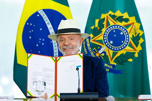 Lula da Silva: Artık kimse reçeteyi yastık altına bırakmak zorunda değil