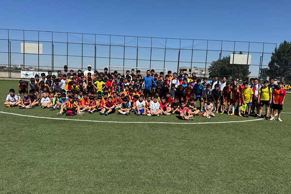 Batman’da 400 çocuk yaz spor kurslarında futbol eğitimi alıyor