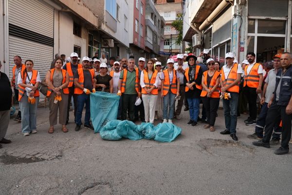 Diyarbakır Stadyumu’nda kapsamlı temizlik ve bakım çalışması