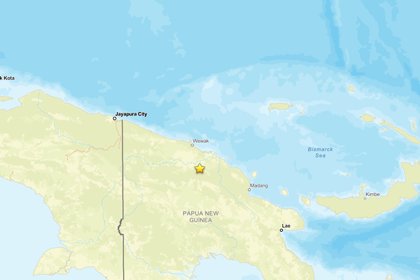 Papua Yeni Gine’de deprem