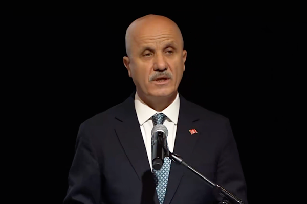 YÖK Başkanı Özvar: Gençlerimiz için yeni bir fırsatın kapısını açtık