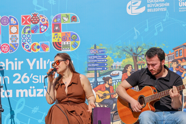Eskişehir'de &Prime;Sahne Senin&Prime; etkinliği sürüyor