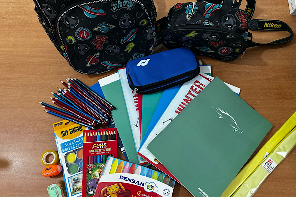 Marmaris Belediyesi’nden öğrencilere kırtasiye ve beslenme desteği