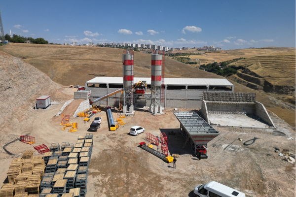 Siirt'te beton ve kilitli parke taşı üretim tesisi kuruluyor