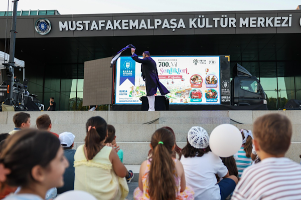 Mustafakemalpaşa’da Bursa’nın fethinin 700. yılı coşkusu