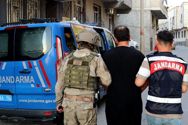 Şanlıurfa’da göçmen kaçakçılığı operasyonu