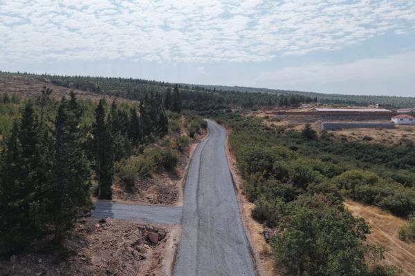 Kınık’ta 5 mahallenin yolları yenilendi