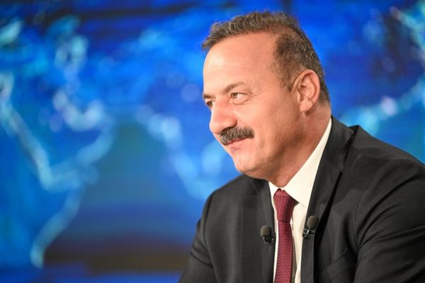 Ağıralioğlu: Kürtlere sarılacaksınız, PKK’lılarla değil