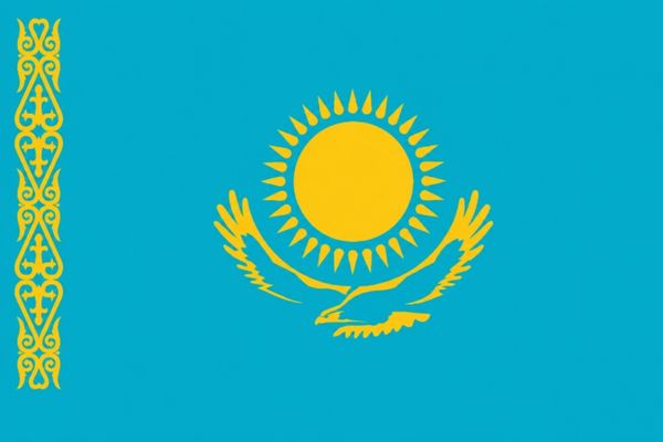 Kazakistan vatandaşları yurt dışındaki sandıklarda oy kullanıyor