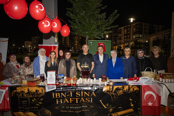 Başkan Er, İbn-i Sina Haftası etkinliğinde vatandaşlarla buluştu