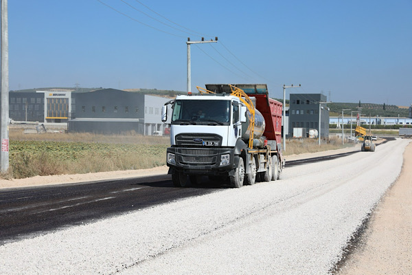 Nilüfer’de 3 bin 200 metrelik yeni imar yolu ulaşıma açıldı