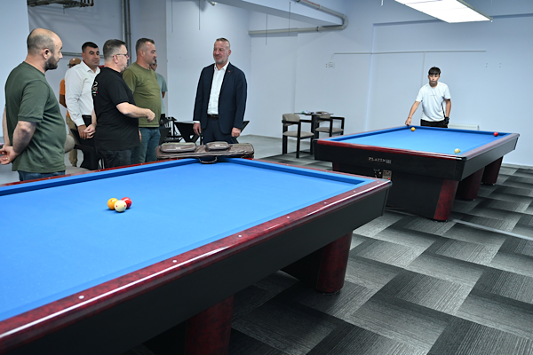 Karacabey Belediye Spor Kulübü’nde bilardo branşı açıldı