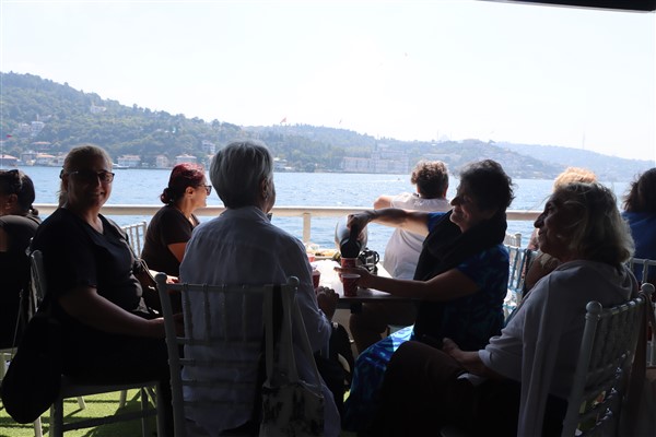 Maltepeli kadınlar Boğaz turunda buluştu