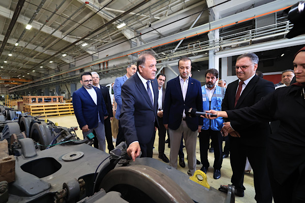 İstanbul’da 100 metro aracı için işletmeye alma programı düzenlendi