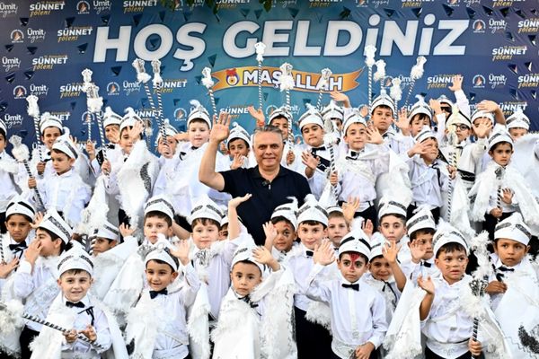 Başkan Uysal: Hayata çocuklarımızın gözlerindeki ışıkla bakıyoruz