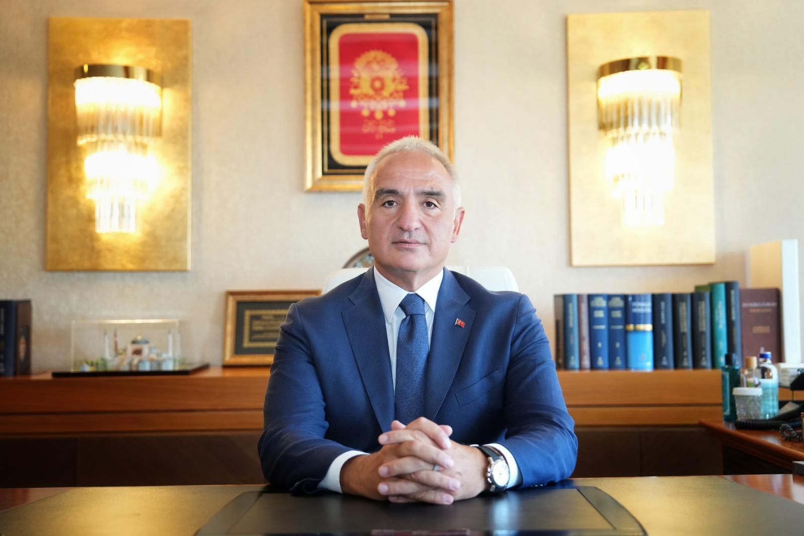 Bakan Ersoy’un açtığı 5 kuruşluk tazminat davasında Salıcı’ya ödeme kararı