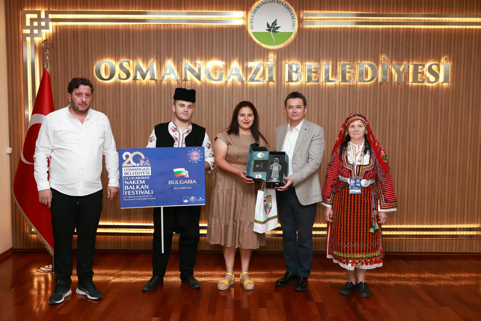 Balkan Festivali’ne katılan ekiplerden Başkan Aydın’a ziyaret